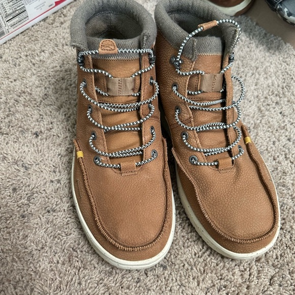 Hey Dudes Brown Bradley Boots - Picture 2 of 2